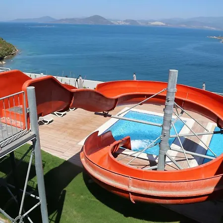 Bodrum Adabuku Luks 2+1 Ozel Plaj Ve Havuzlu Villa *