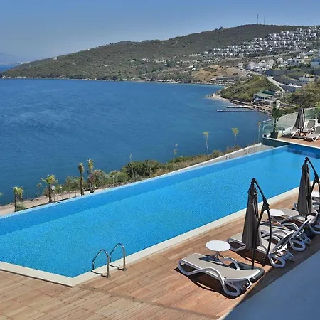 Villa Bodrum Adabuku Luks 2+1 Ozel Plaj Ve Havuzlu